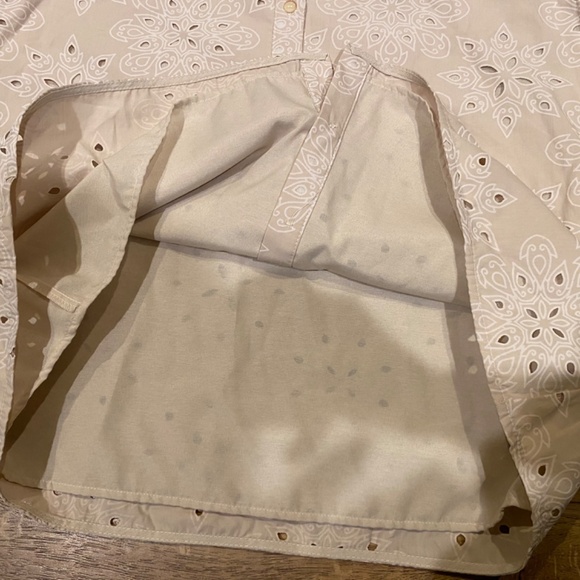 Zara embroidery Eyelet Smocked Dress(Small) - Picture 4 of 7